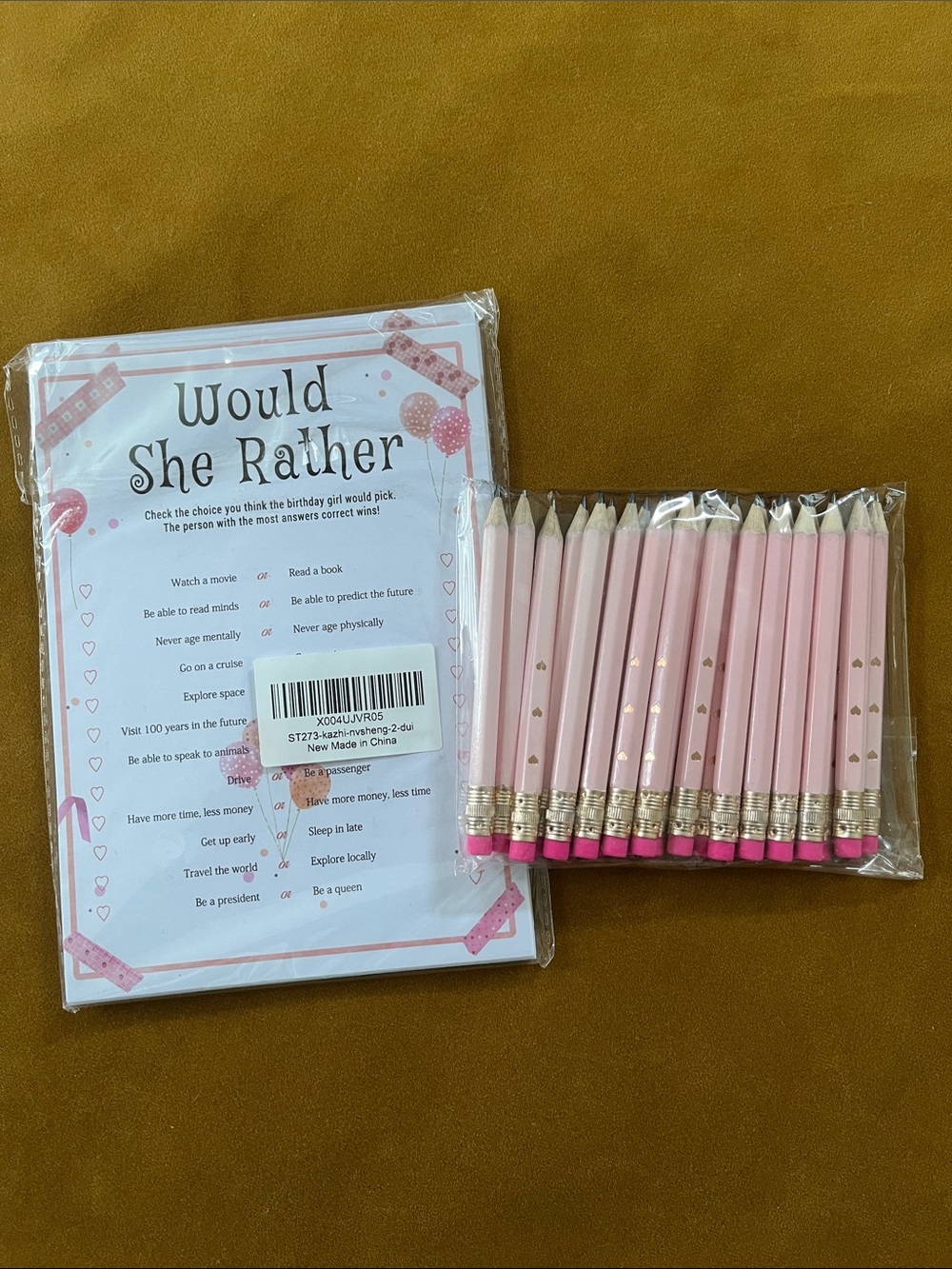 20 sheets of Party Games Set with 24 Pink Pencils
